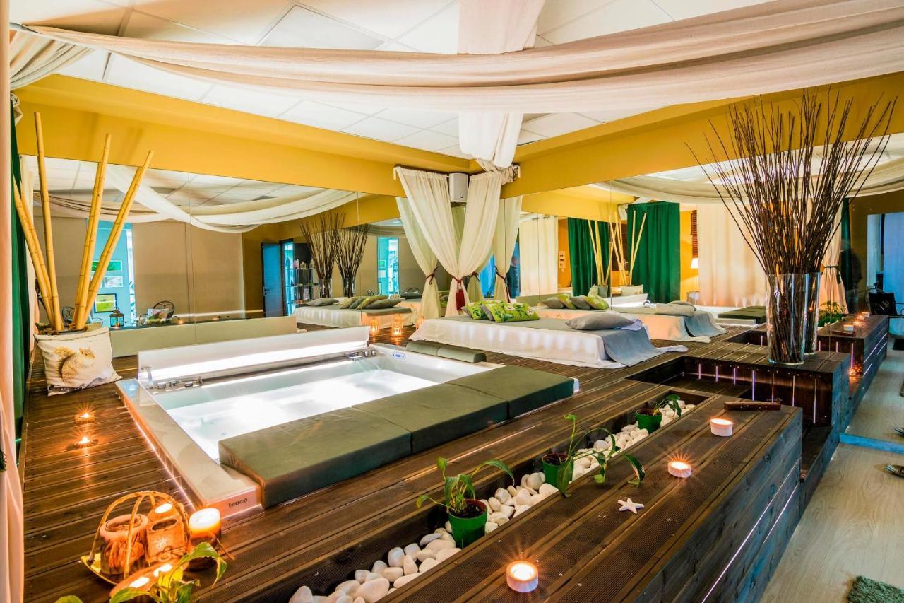 Golden Suites&Spa Neochoropoulo Exterior foto